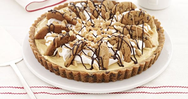 Easy Peanut Butter-Chocolate Chip Pie