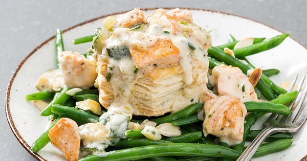 Salmon & Zucchini Vol-Au-Vent with Alfredo Sauce on Bean & Almond Salad