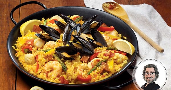 Seafood paella