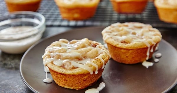 2-Ingredient Apple Pie Cups