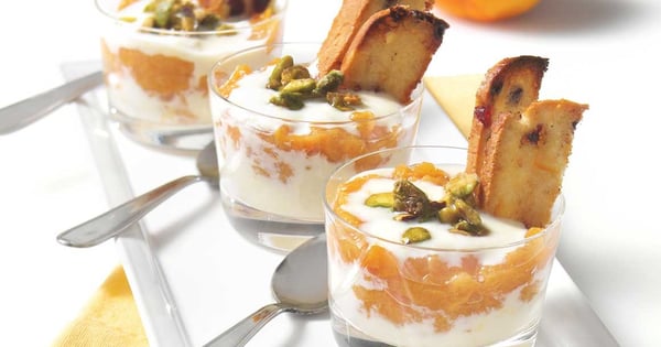 Mascarpone and persimmon verrines with caramelized pistachios