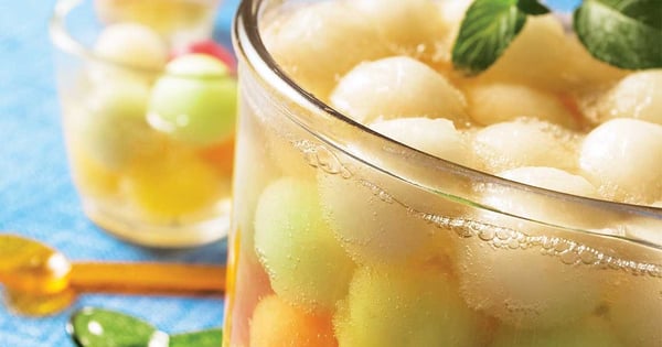 Melon and sparkling wine verrine