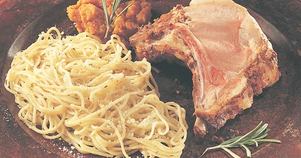 Rack of Pork with Sundried Tomato Pesto