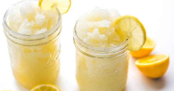 Boozy Frozen Lemonade