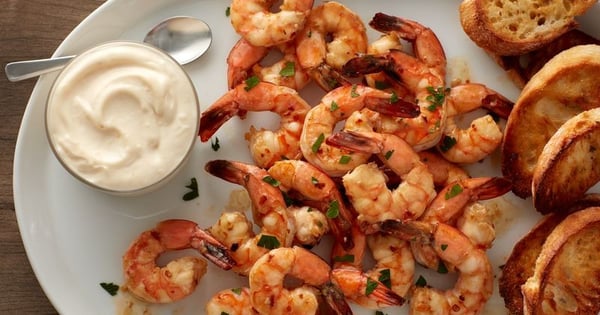 Broiled Garlic Butter Shrimp with Lemon Aioli