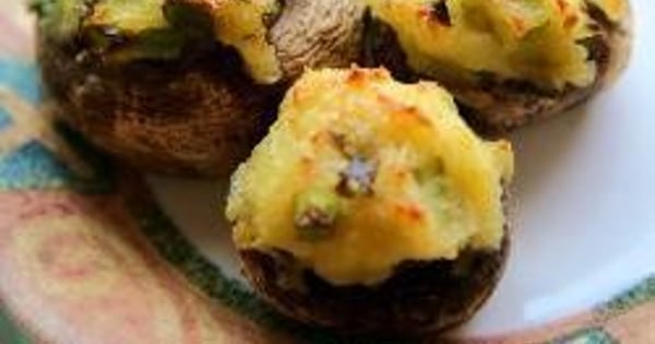 Stuffed button mushrooms