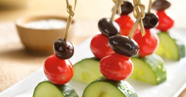 Greek Salad Kabobs