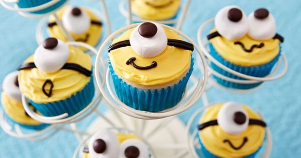 Minion Cupcakes