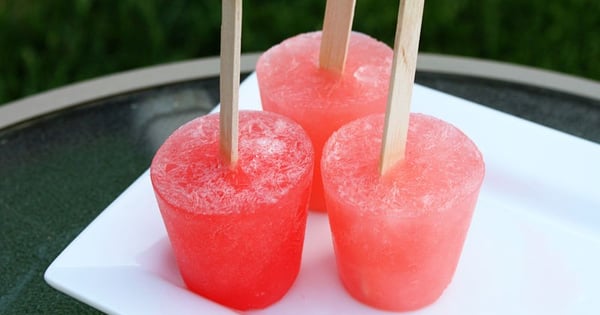 Hard Lemonade Poptails