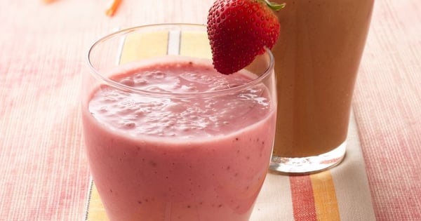 Fresh Strawberry Smoothies