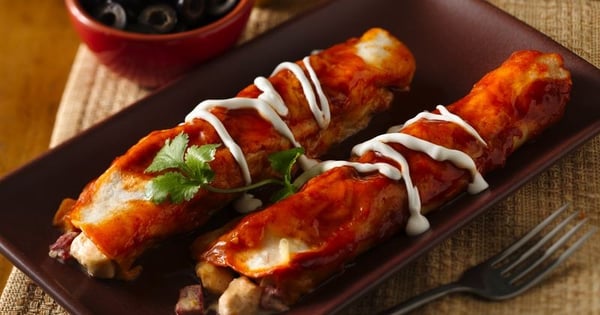 Easy Chicken Enchiladas