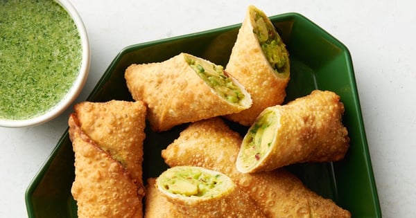 Copycat Cheesecake Factory™ Avocado Egg Rolls