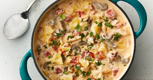 Copycat Macaroni Grill™ Pasta Milano Soup