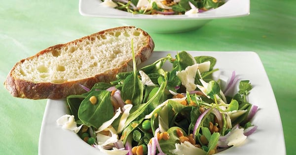 Spinach-lentil salad