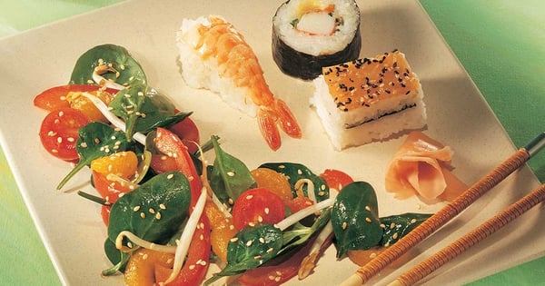 Spinach Salad with a Hint of Sesame