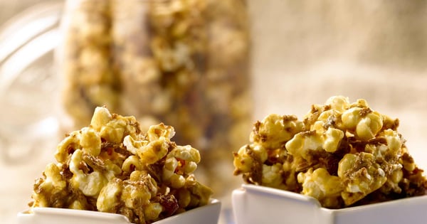 Caramel Popcorn Snack Mix