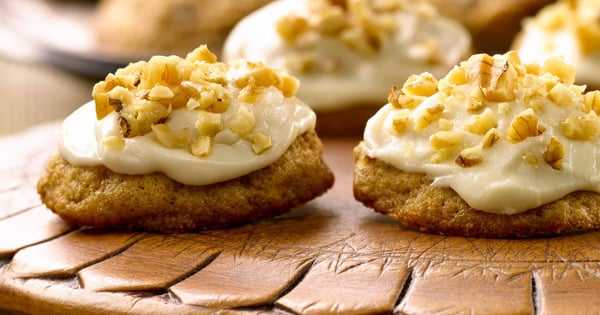 Frosty Hermit Cookies