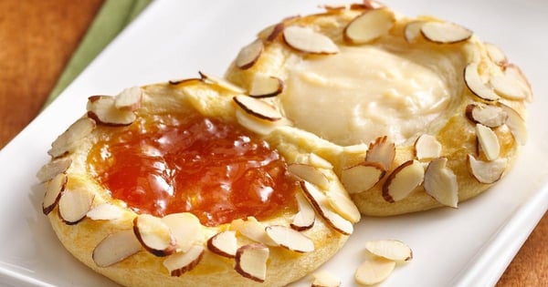 Apricot-Ginger Cheese Danish