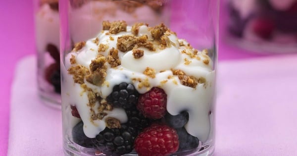 Mixed-Berry Cream Parfaits