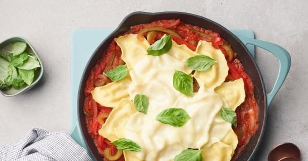 20-Minute Sausage and Pepper Ravioli Skillet