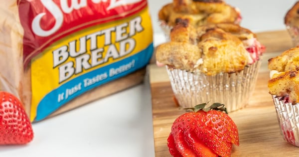 Strawberry Cheesecake Muffins