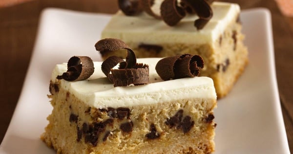 Tiramisu Cheesecake Bars