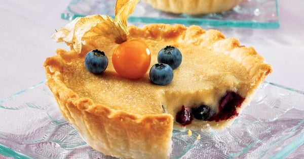 Blueberry-fudge tarts