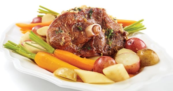 Leg of lamb with thyme and ginger