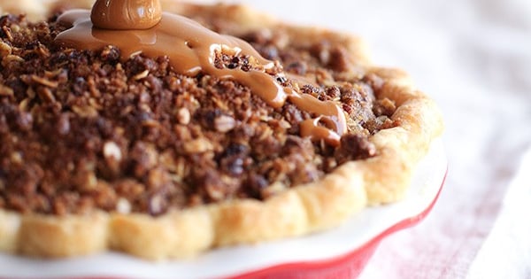 Pioneeer Woman's Caramel Apple Pie