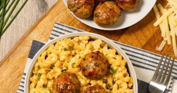 Deluxe Mac and Cheese with Ground Chicken Meatballs