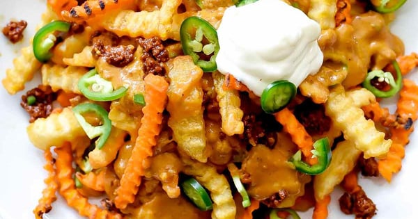 Chorizo Queso Dip with Beer and Chiles