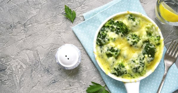 Cheddar Broccoli Gratin