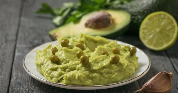 Green pea guacamole