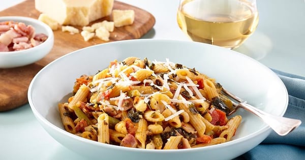 Tuscan pasta, bacon & parmesan style