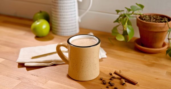 Caramel Apple Cinnamon Latte