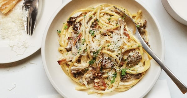 Creamy Pasta with Crispy Mushrooms