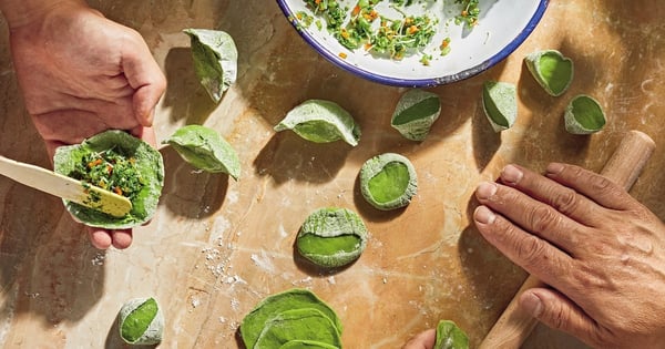 Spinach Dumplings With Tofu and Rice Noodles