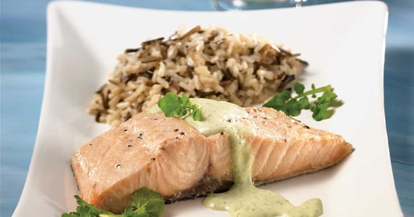 Quick Salmon Filets and Watercress Sauce