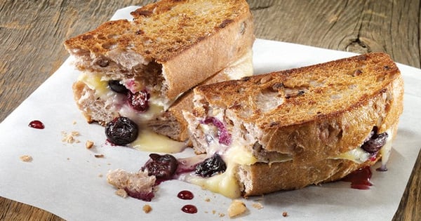 Brie and blueberry grilled cheese