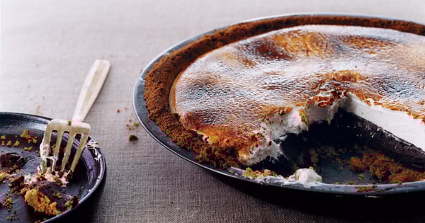 Chocolate S'mores Pie Recipe