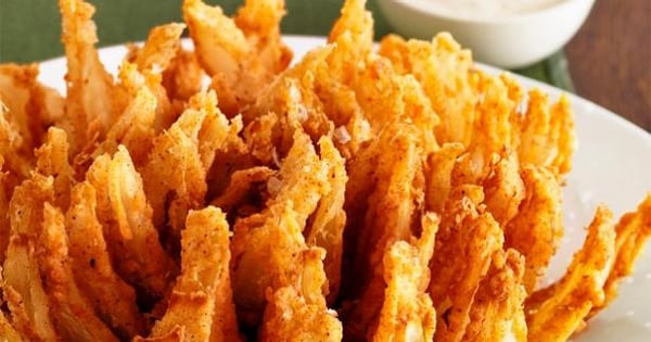 Almost-Famous Bloomin' Onion