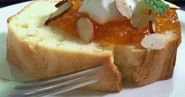 Sour Cream Pound Cake