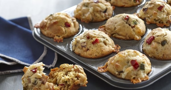 Salty bacon cheddar veggie muffins