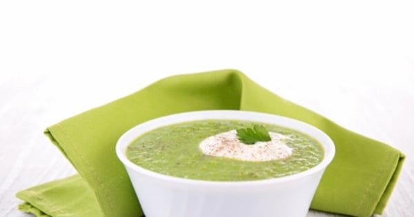 Parmesan & pancetta pea soup