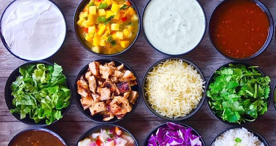 Tres Carnales Taquería Online