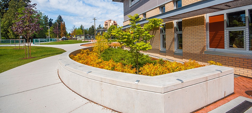 Isidore Landscapes Inc. Online