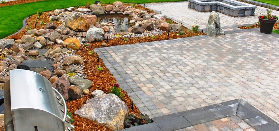 Three Seasons Landscaping Ltd. Online