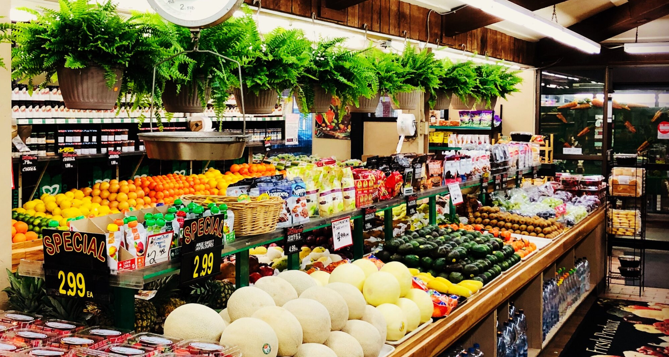 The Apple Market - Grocery Store