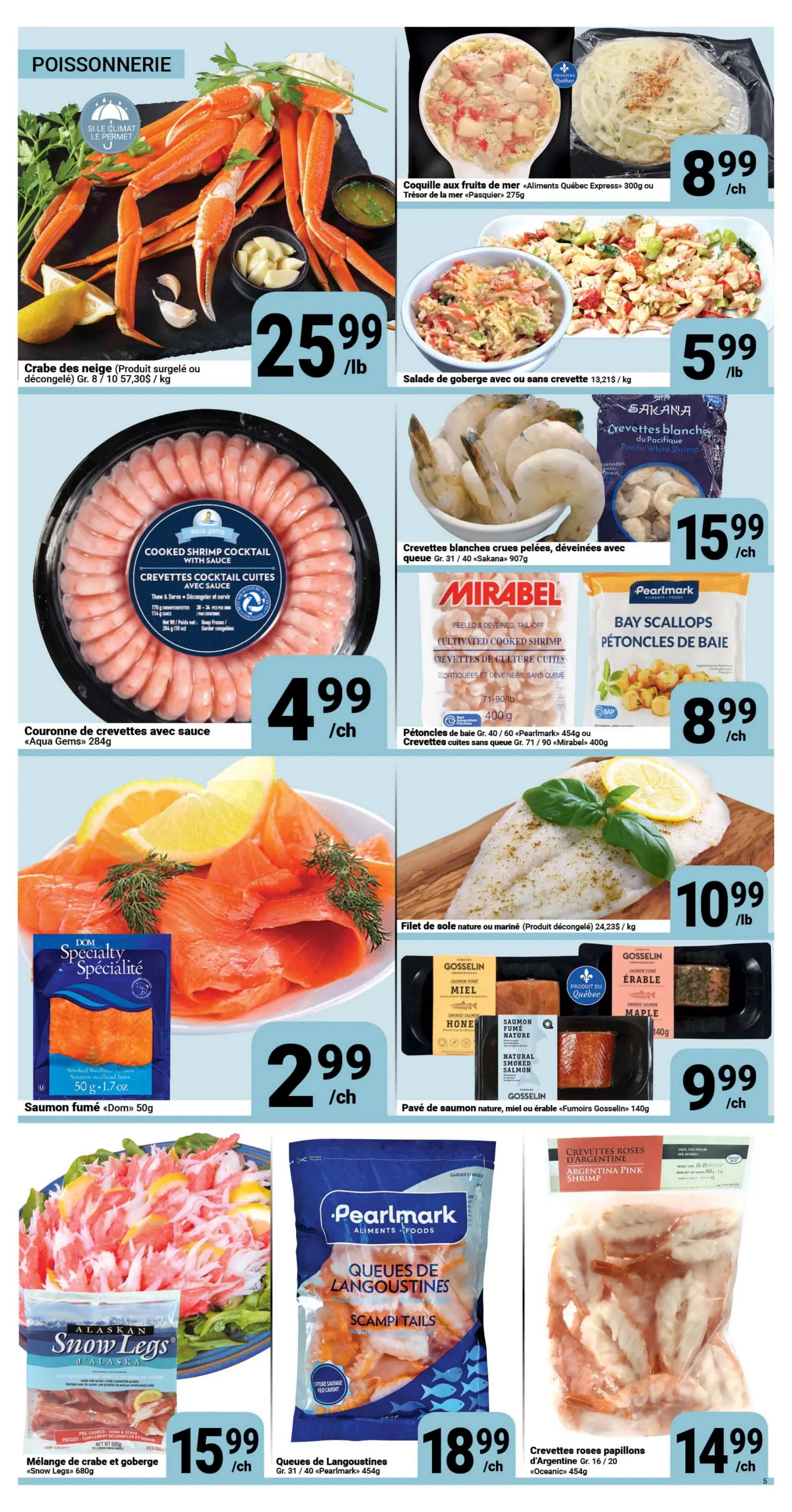 Pasquier weekly flyer specials page 5 features a seafood section. Highlights include Snow Crab legs for $25.99/lb, cooked shrimp cocktail with sauce 'Aqua Gems' for $4.99/each, and 'Dom' smoked salmon for $2.99/each. Other offerings include seafood salad for $8.99/each, shrimp salad for $5.99/lb, raw peeled and deveined white shrimp for $15.99/lb, bay scallops for $8.99/each, sole fillet for $10.99/lb, and Gosselin smoked salmon (honey, natural, or maple) for $9.99/each. Also featured are 'Pearlmark' langoustine tails for $18.99/each and 'Oceanic' Argentina pink shrimp for $14.99/each.