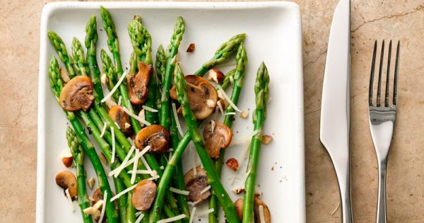 Hazelnut Parmesan Asparagus